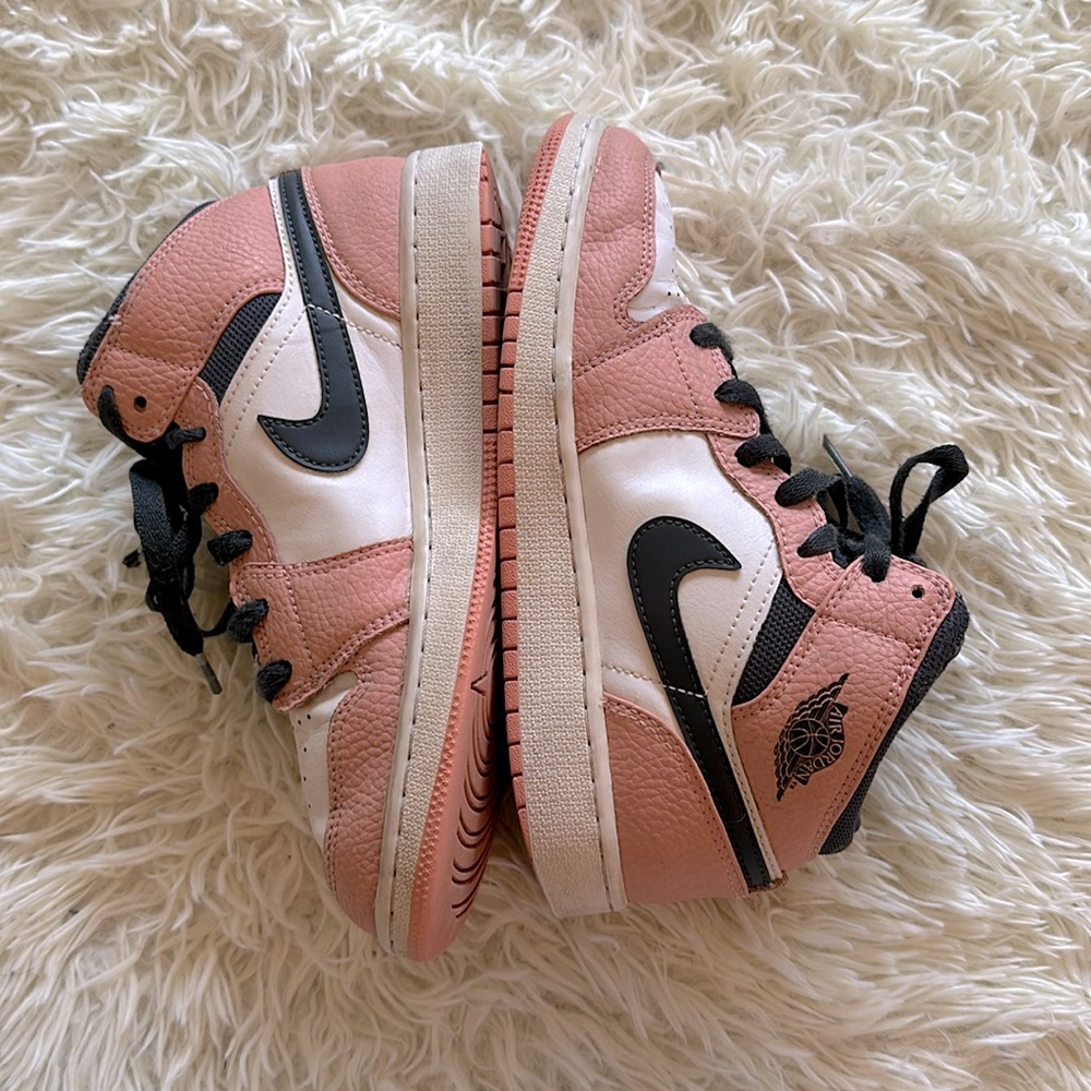 pink quartz air jordan 1s mid
